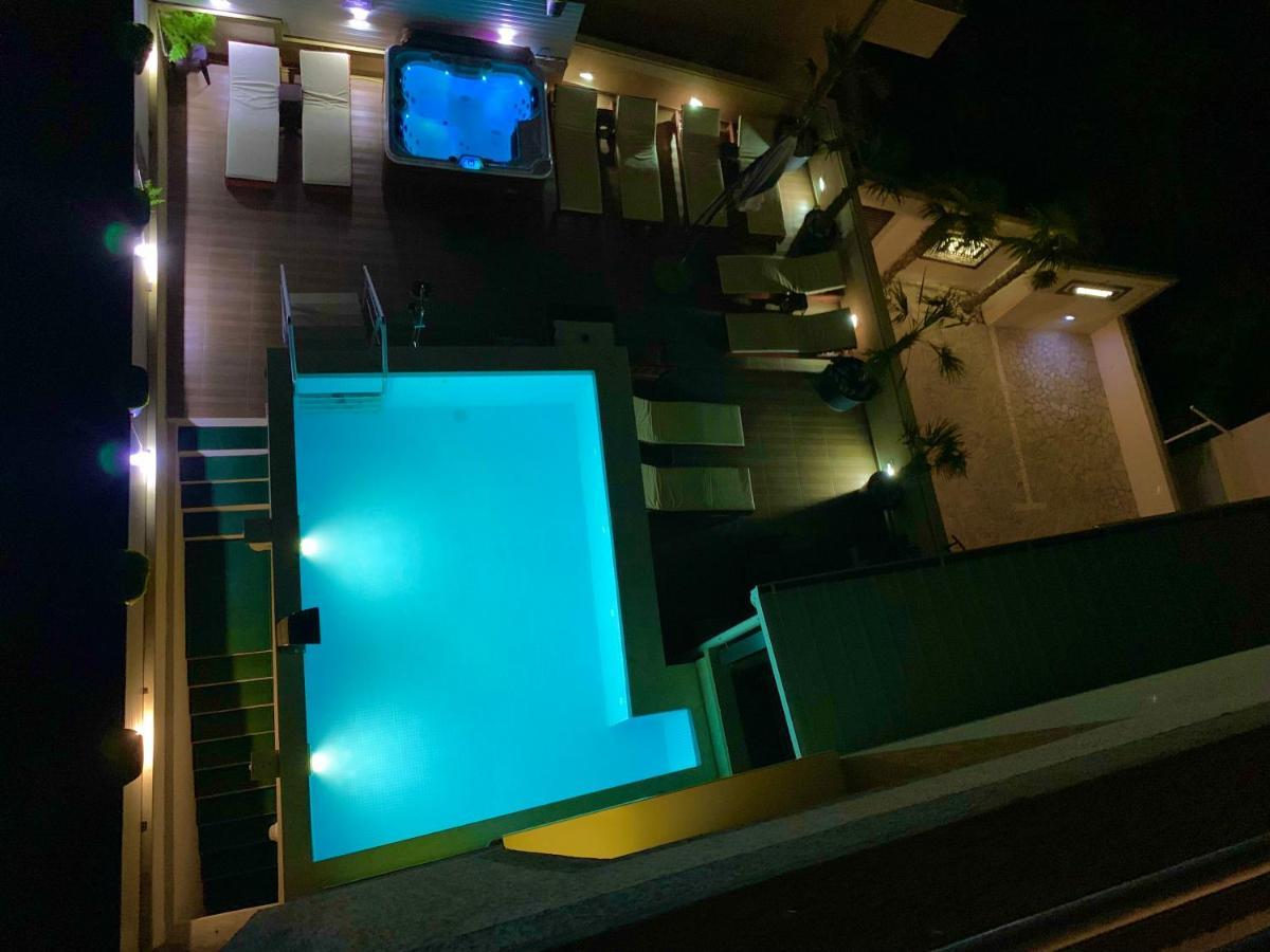 Apartments Tati 울친 외부 사진